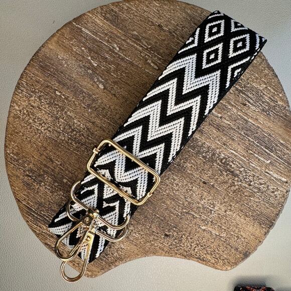 Black White Chevron Purse Strap Adjustable Crossbody Guitar Strap NEW FAST SHIP - Picture 2 of 4